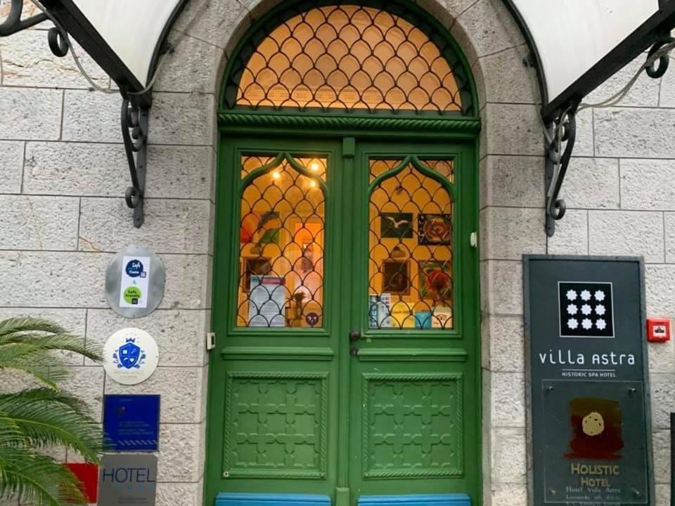 Hotel Villa Astra Ловран Экстерьер фото
