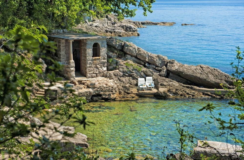 Hotel Villa Astra Ловран Экстерьер фото